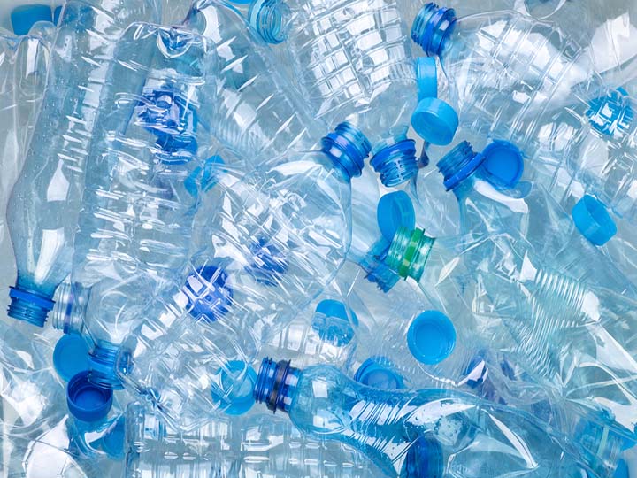 bouteille en plastique usagée